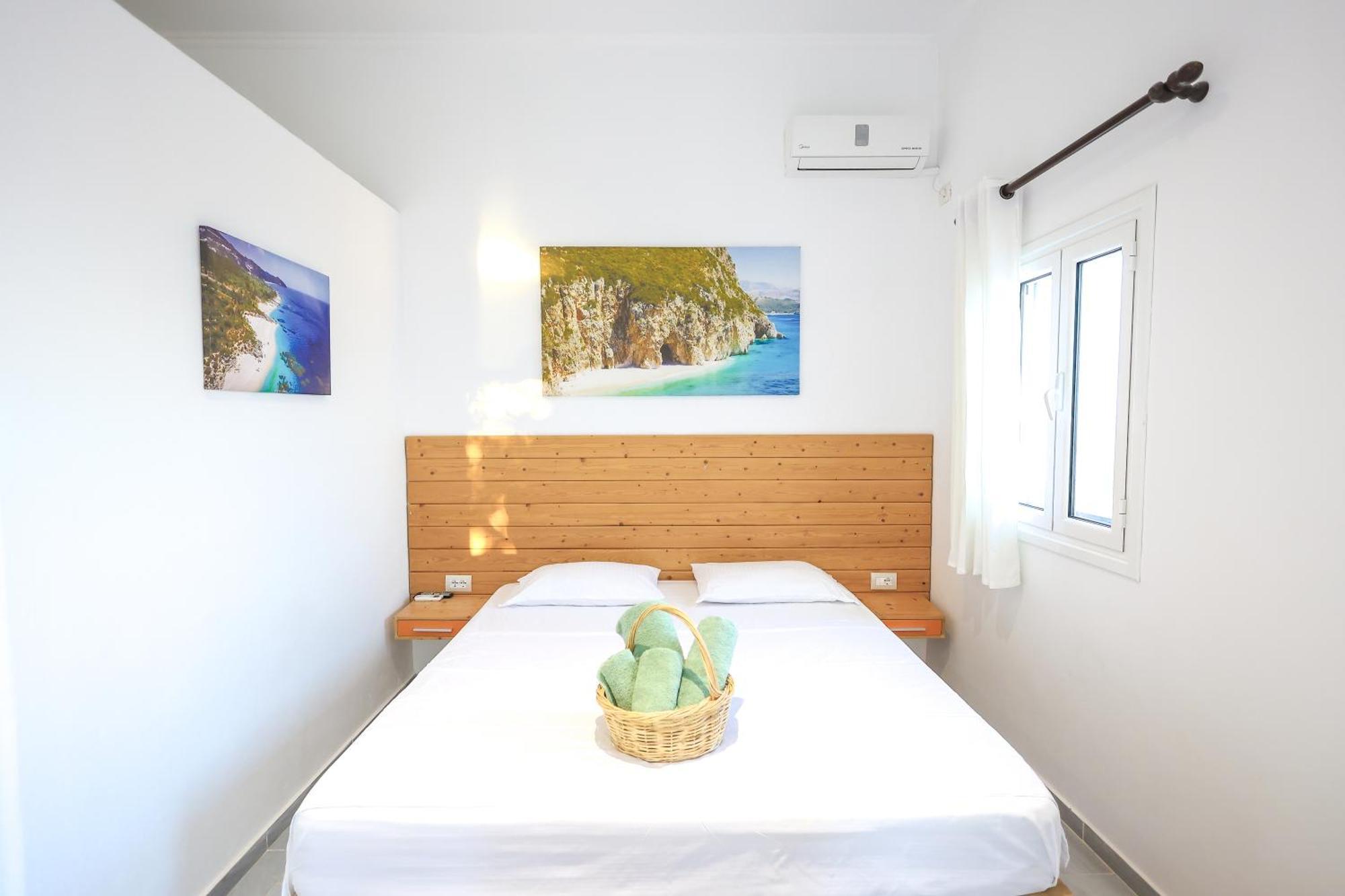 Casablanca Rooms Dhërmi Dış mekan fotoğraf